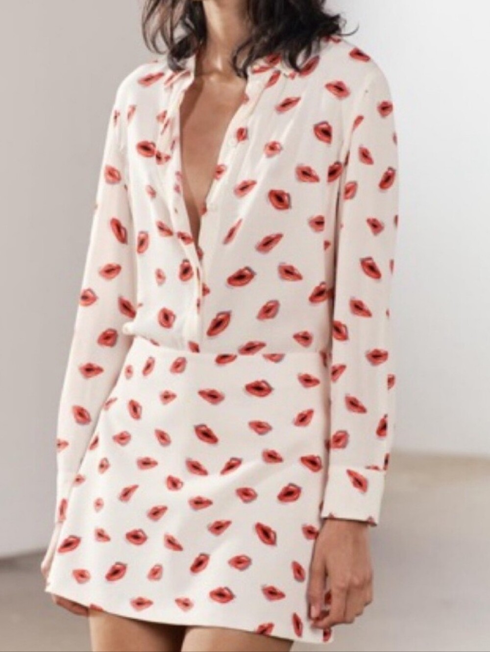 Zara Cream and Red Lip Print Skirt Set LARGE